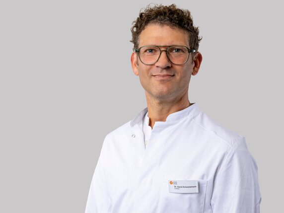 Dr David Scheunemann